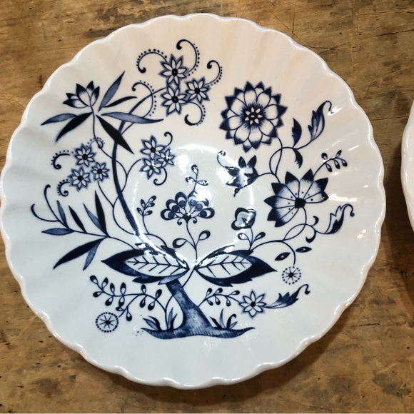 2 Blue Onion Bowls Vintage, 5.5” - Picture 2 of 7